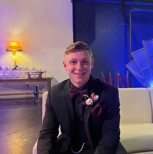 Meet your Posher, Drew-lin